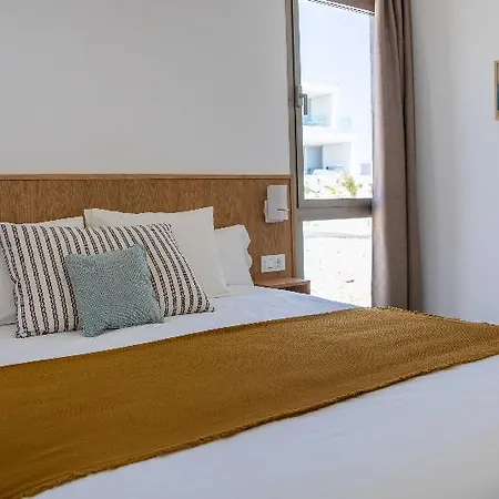 Kora Nivaria Apartman *