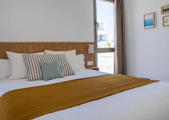 Kora Nivaria Apartman *